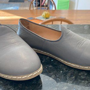Charix Shoes - Ultimate Gray